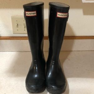 Black glossy Hunter boots